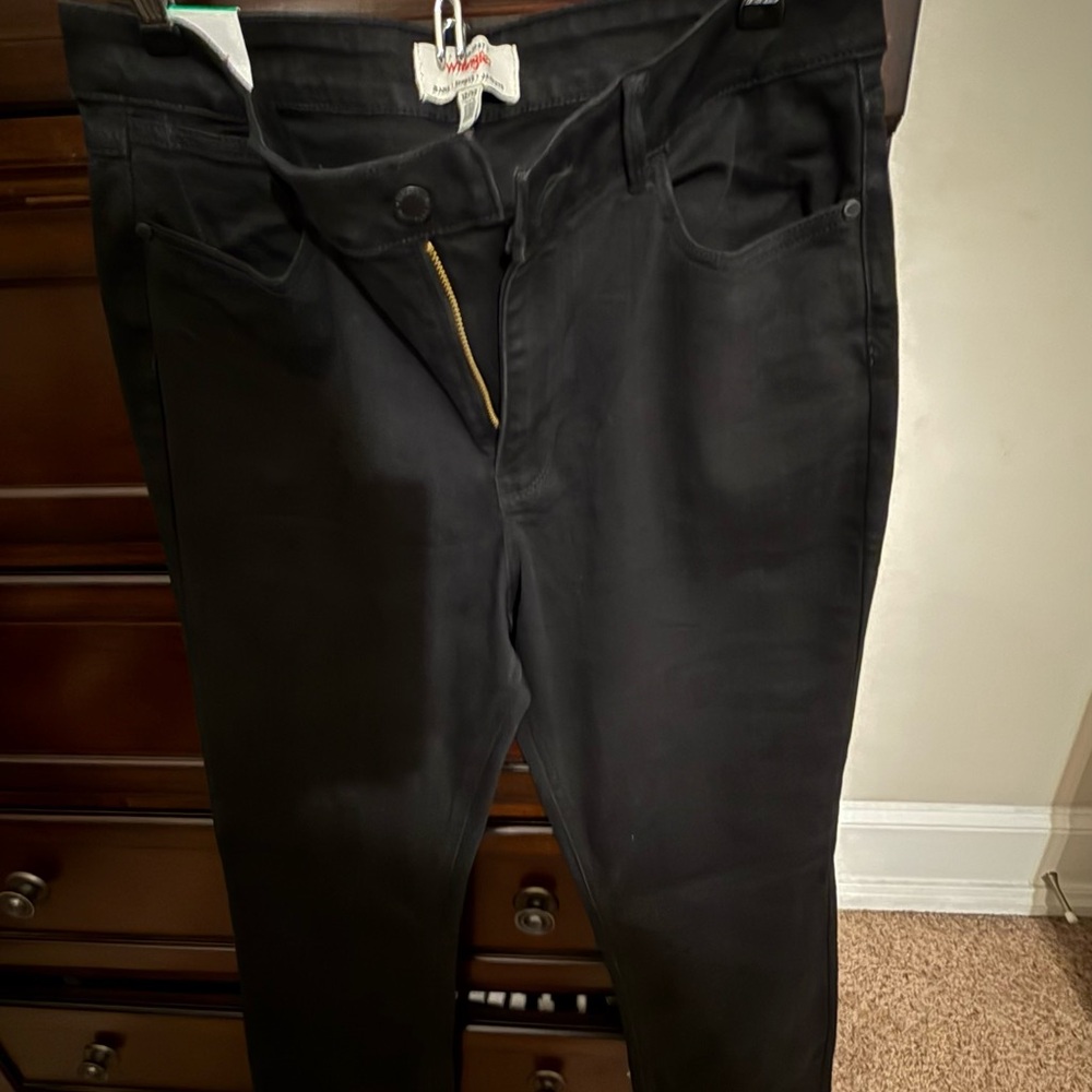 New Wrangler High-Rise Bootcut Black Denim Jeans